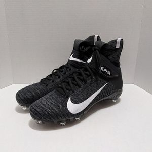 Nike Alpha Menace Elite 2 Flyknit Football Cleats